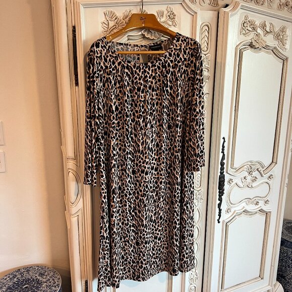 Lane Bryant size 18/20 cheetah dress with neck pleat detail - Picture 1 of 3